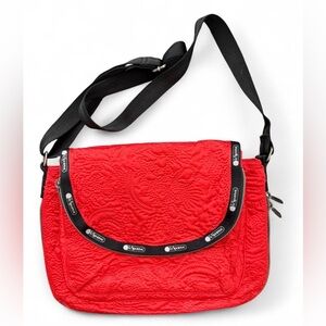 LeSPORTSAC Colette red satin quilted crossbody. Very roomy, expands! EUC